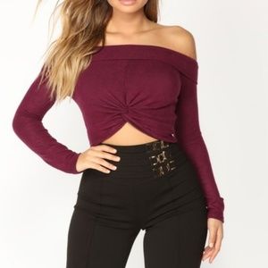 Long sleeve crop top